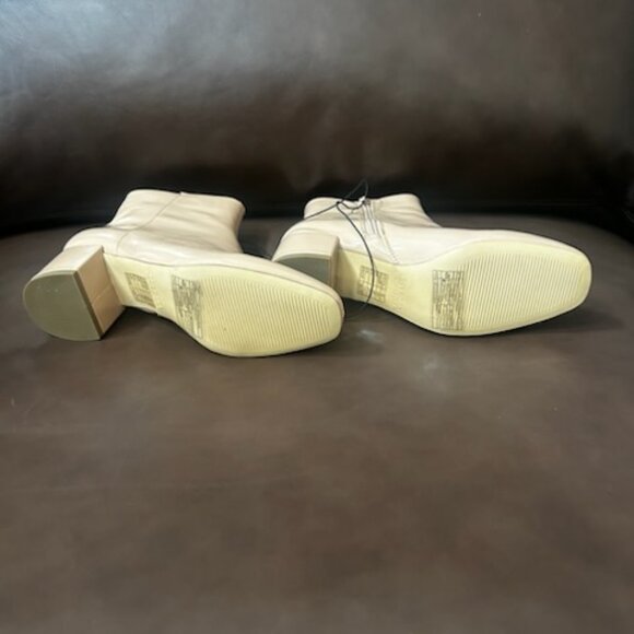 NWT Nude Block Heel Faux Leather Ankle Booties - Picture 11 of 13